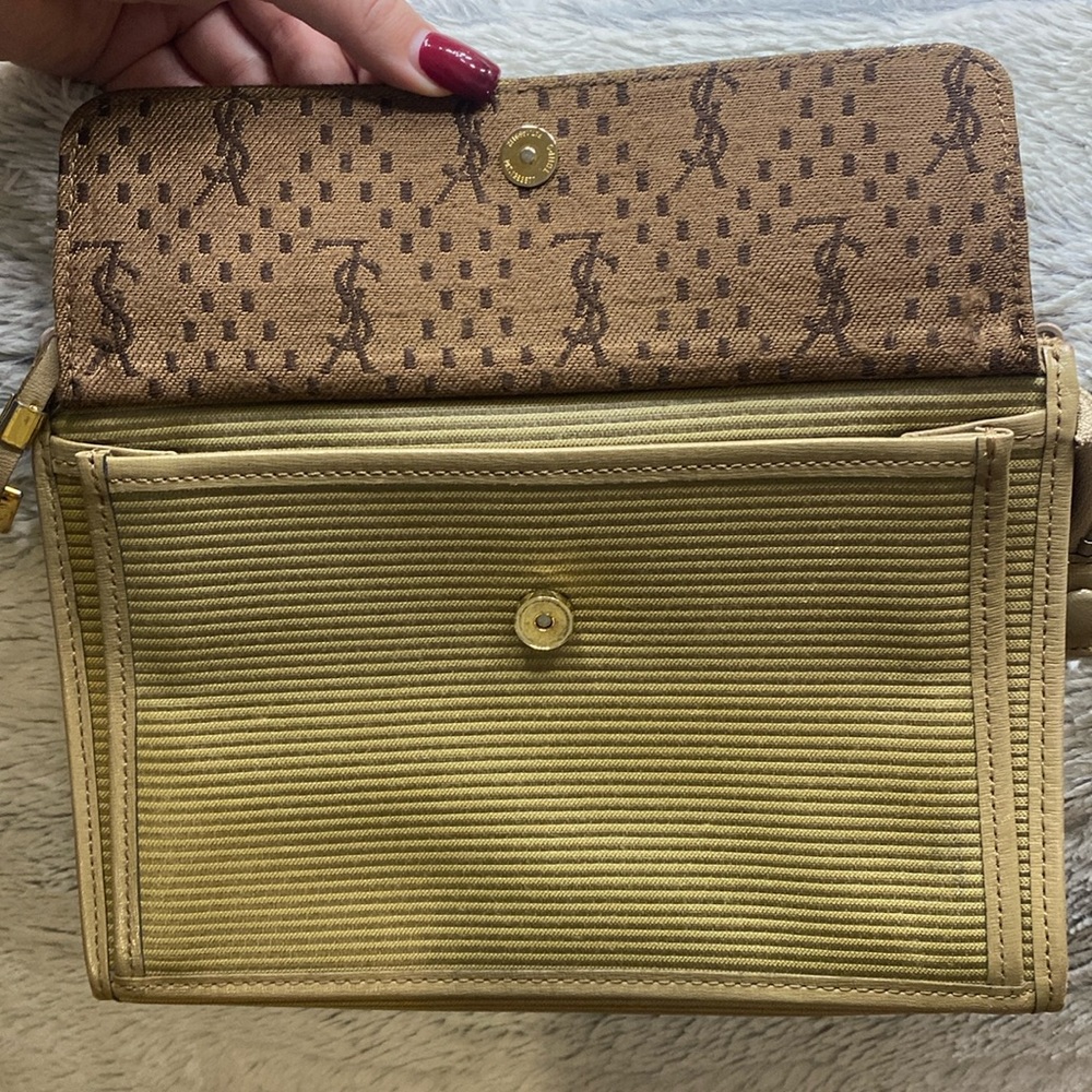 👛 Authentic YSL BAG 👛 - Picture 5 of 15
